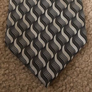 Men’s dockers neck tie.